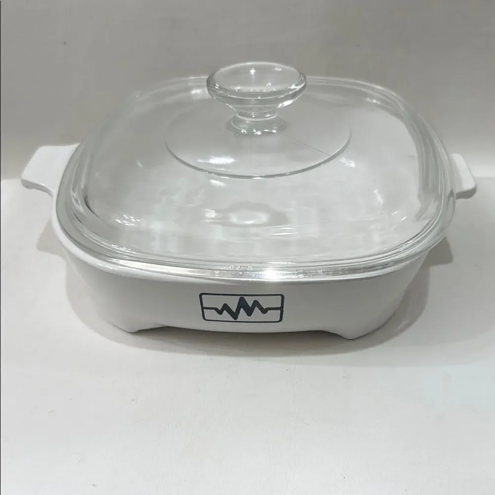 CorningWare White Casserole Dish with Glass Lid